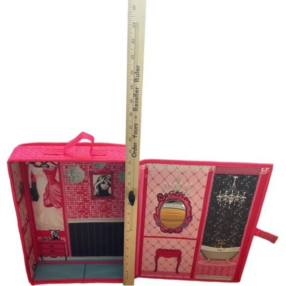 Home & Go Dollhouse Playset Travel & Storage Case - Picture 3 of 7